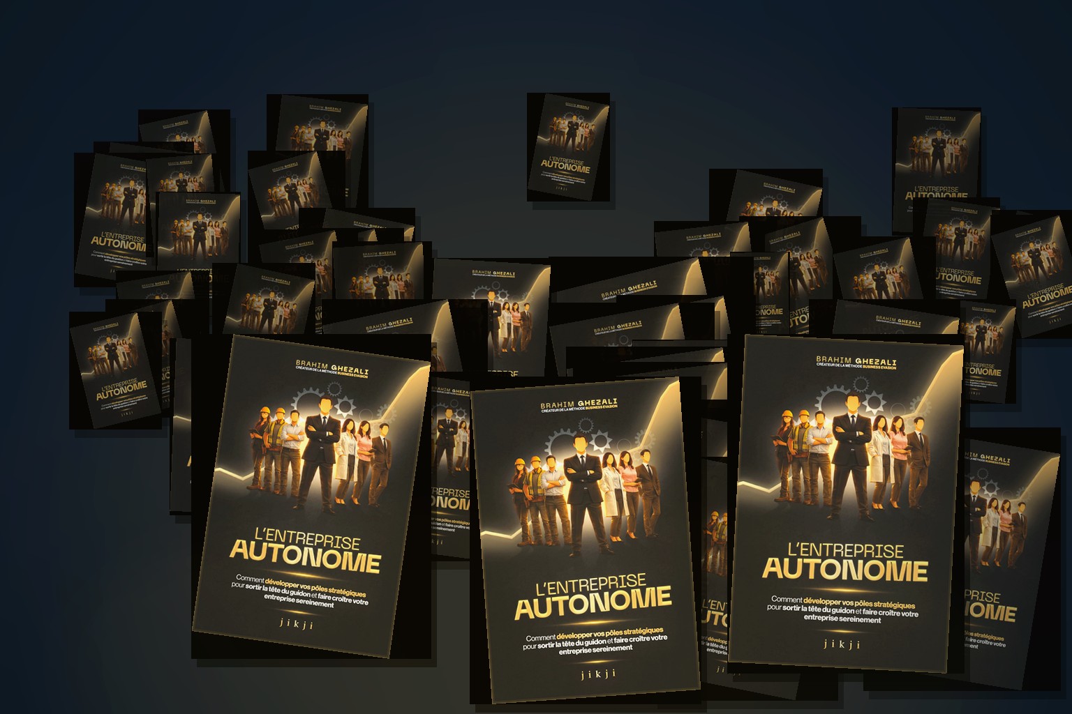 Many copies of L’Entreprise Autonome, as if held by hundreds of executives